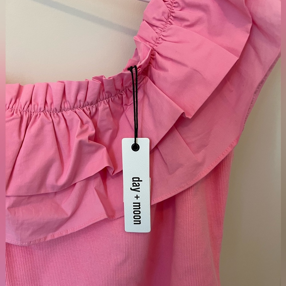 One-Shoulder Pink Ruffle Bodysuit - Picture 3 of 3